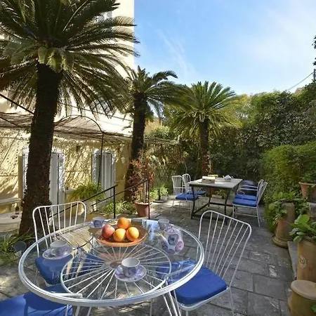 Wishing Well Apartment, Old Town